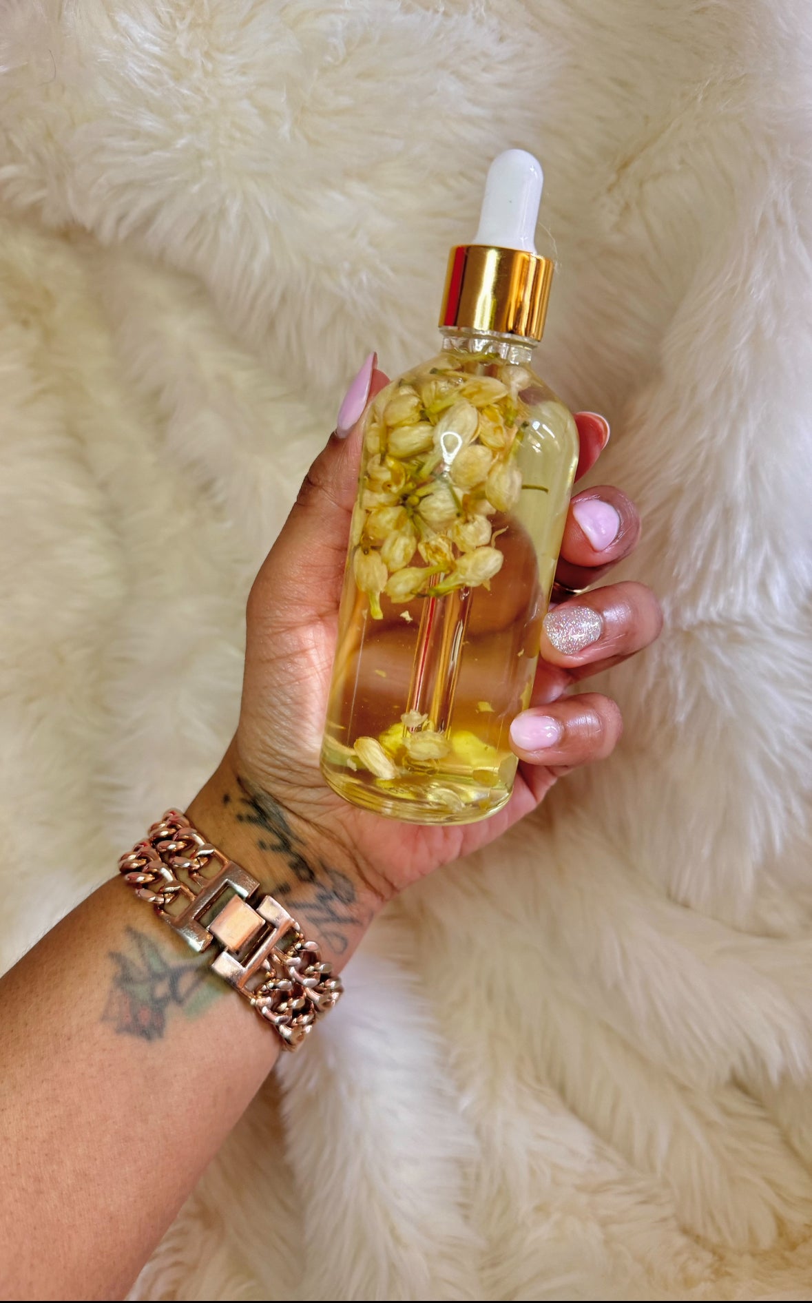 A Glow Body Oil